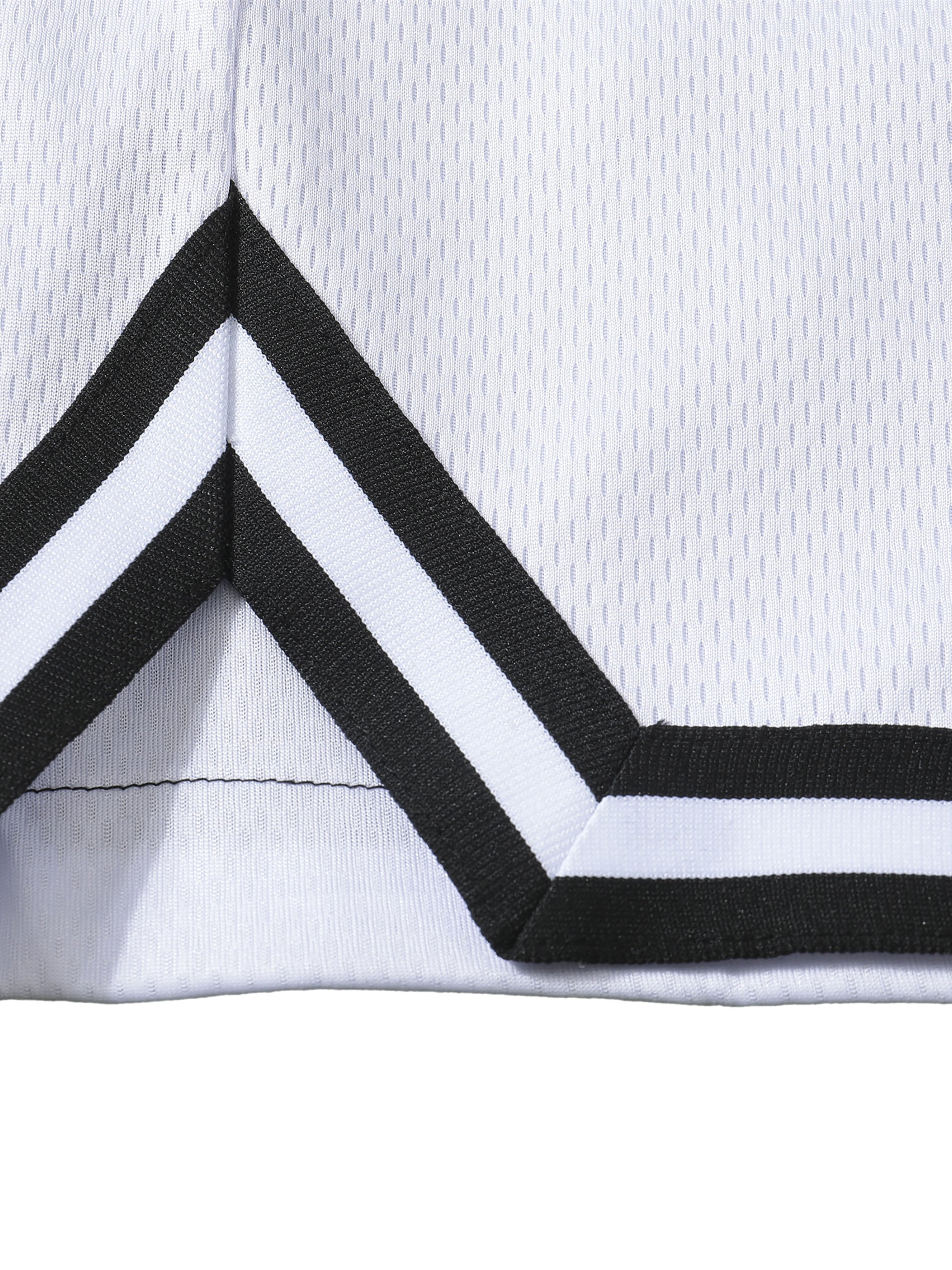 Classic Stripe Trim Shorts